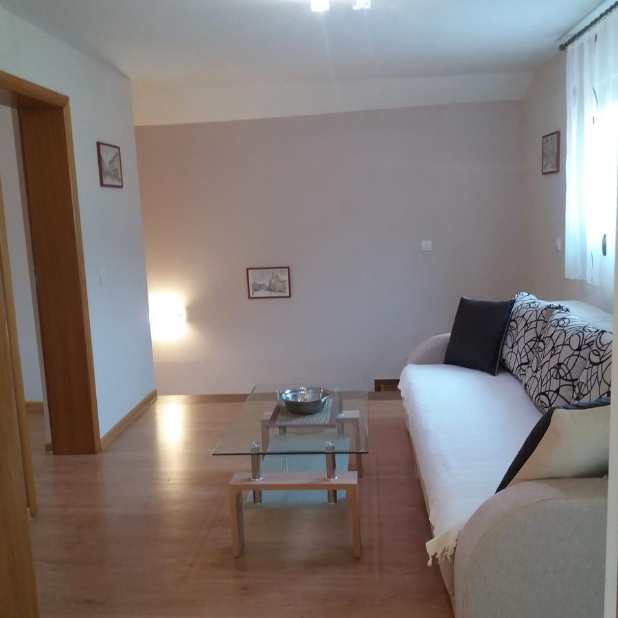 Vitas Kremna Exteriör bild